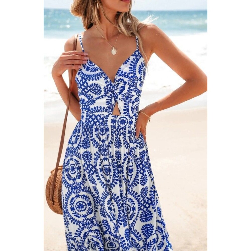 CUPSHE Maxi Dress Twist Keyhole Sleeveless Geometric Print Blue Rayon NWT - M - Picture 3 of 10